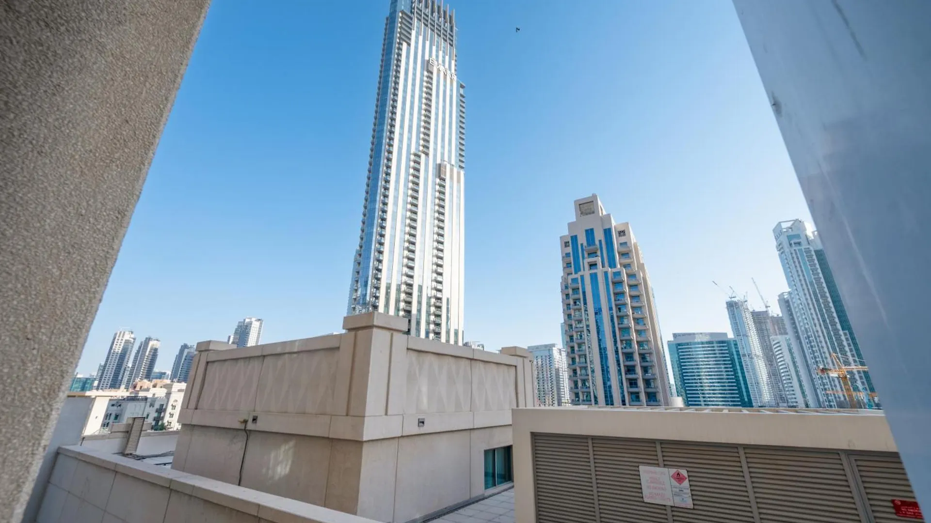 Modern Studio With Twin Beds Downtown Dubaï Émirats arabes unis